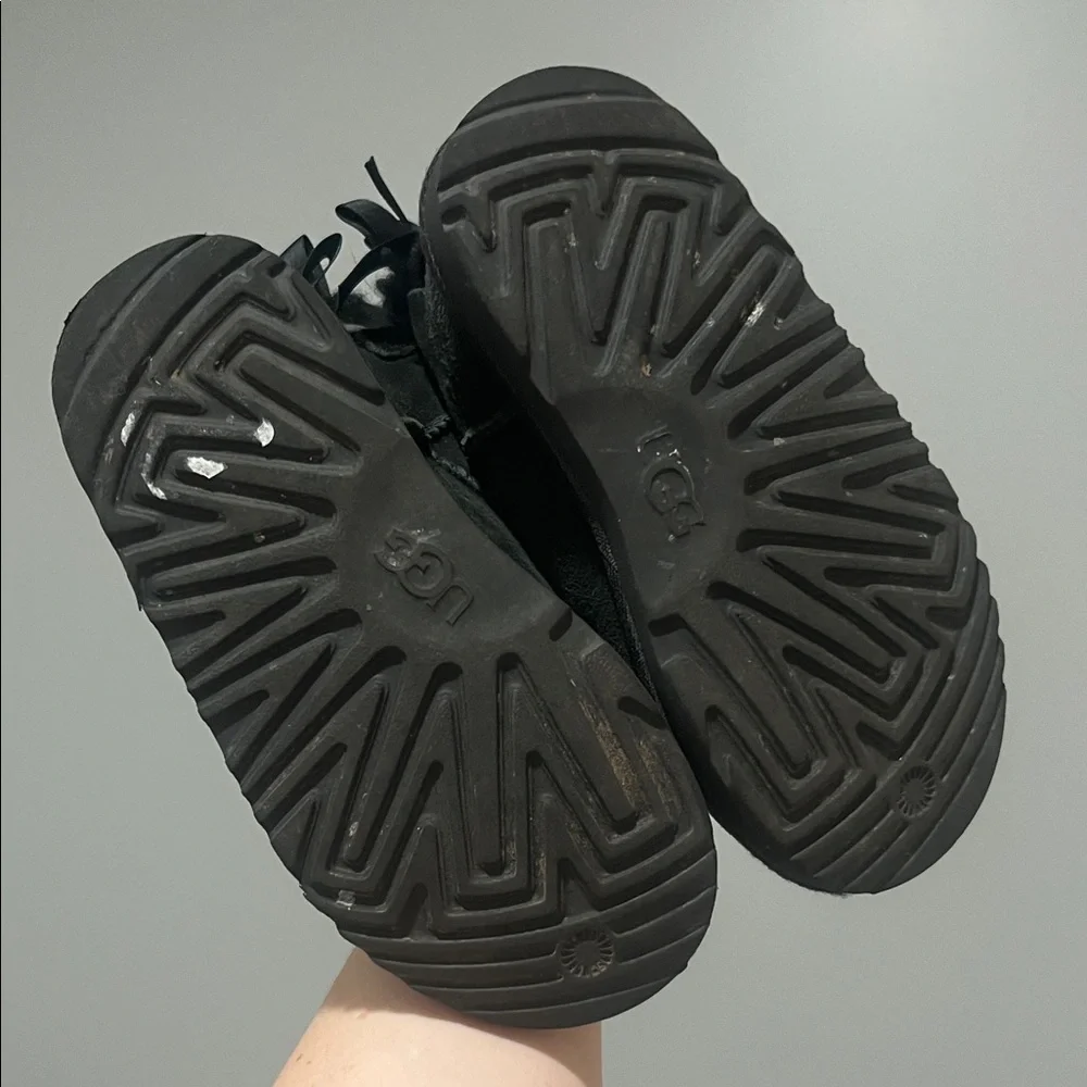 UGG Bailey Bow Black Boots Girls Toddler 12 Adorable Classic